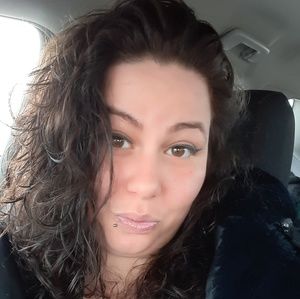 Meet your Posher, Elisabel